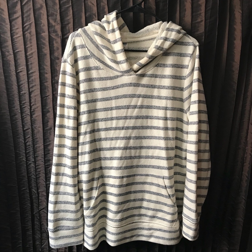 Selling because I have too many clothes!